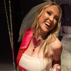 Meet your Posher, Amber